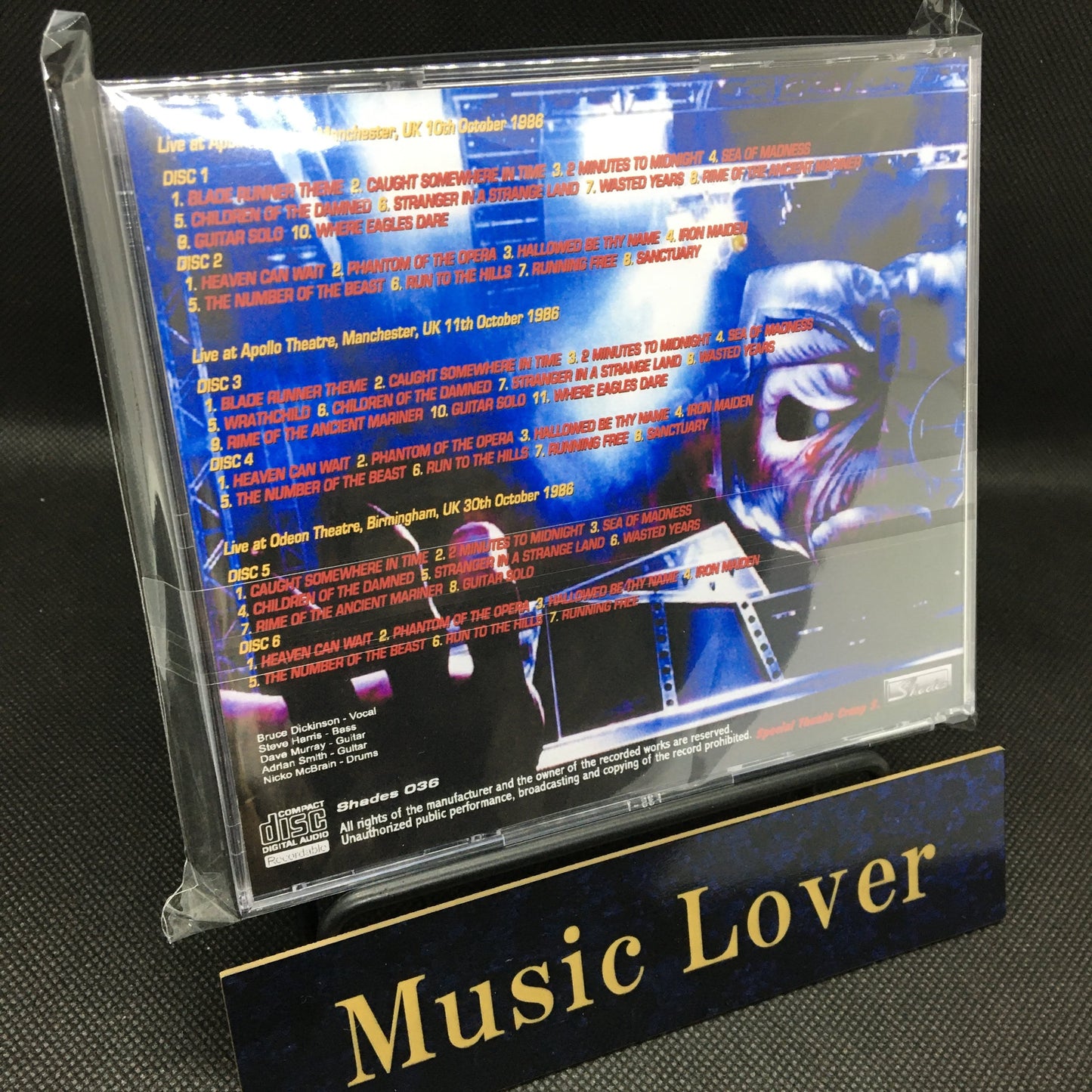 IRON MAIDEN / CAUGHT ALIVE IN U.K. (6CDR)