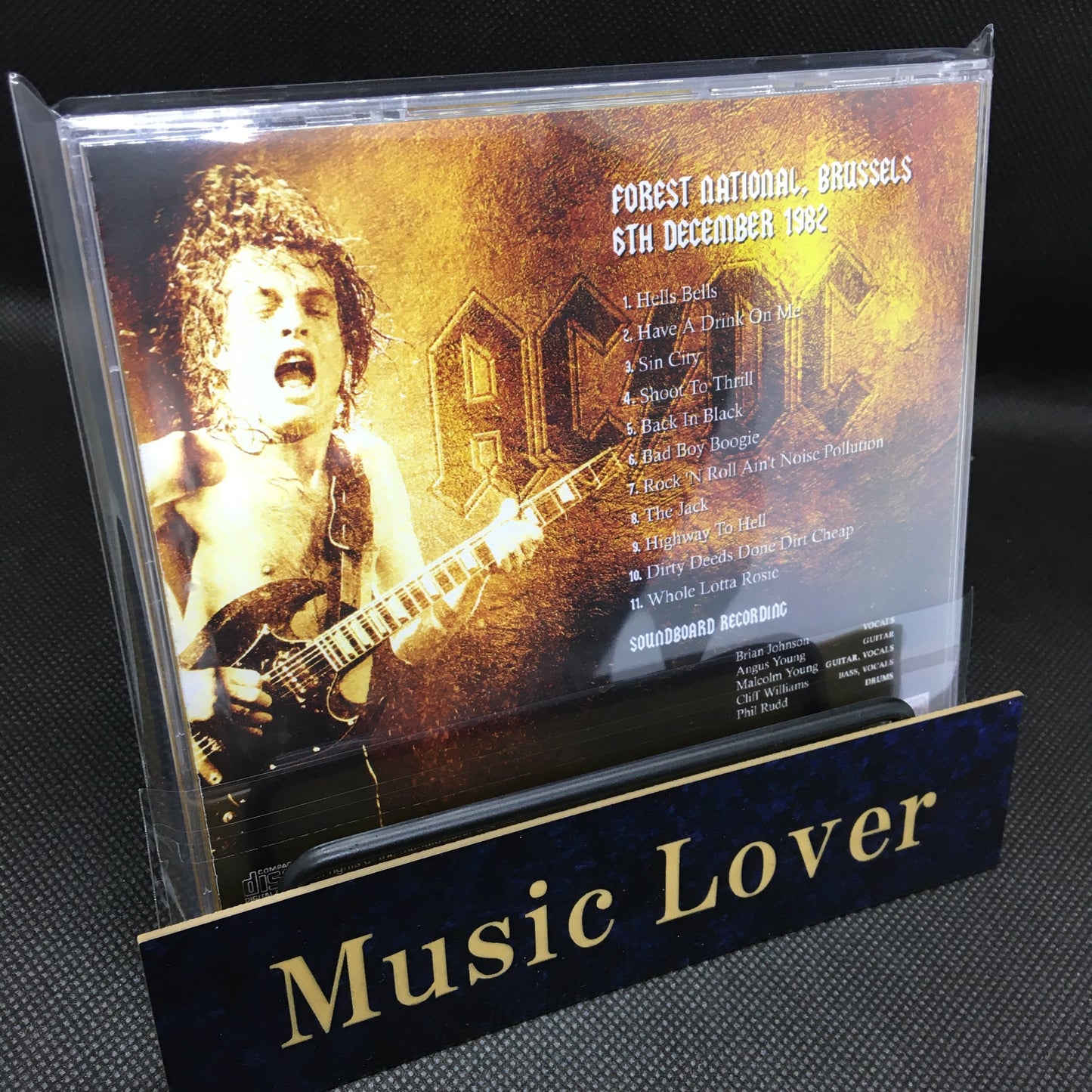 AC/DC / BRUSSELS 1982 (1CDR)