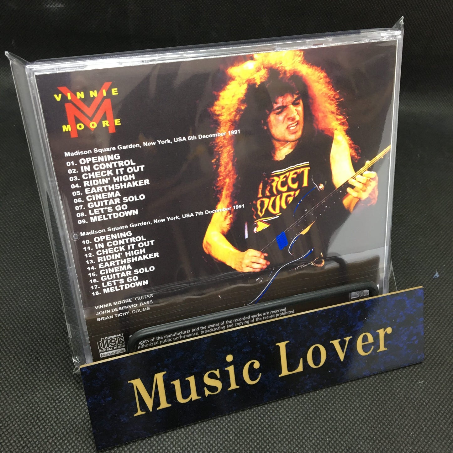 VINNIE MOORE / EARTHSHAKER: MSG 1991 STEREO SOUNDBOARD (1CDR)