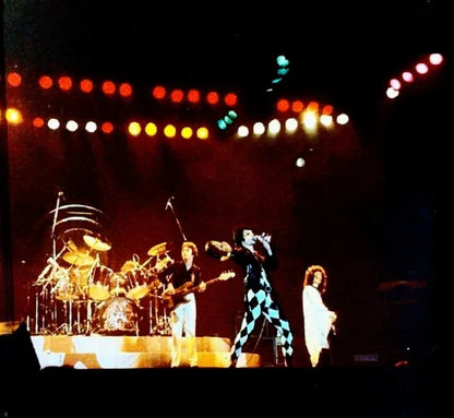 QUEEN / LONG BEACH 1977 1ST NIGHT (2CDR)
