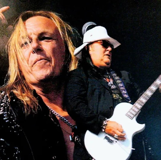 Pretty Maias / MADRE EN OSAKA (2CDR)