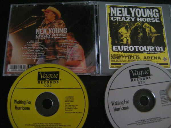 Neil Young And Crazy Horse Waiting For A Hurricane 2001 CD 2 Discs 18 Tracks