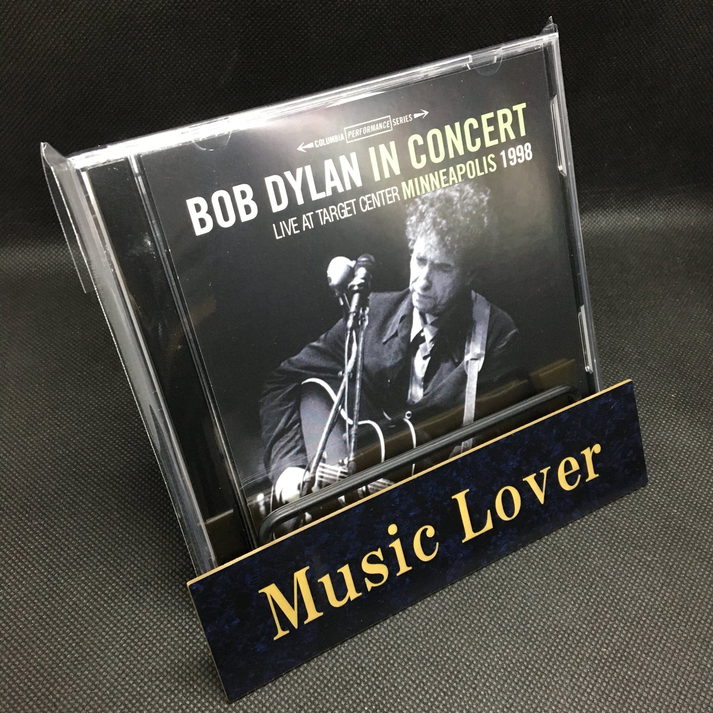 BOB DYLAN / LIVE AT TARGET CENTER, MINNEAPOLIS 1998 Soundboard (2CDR)
