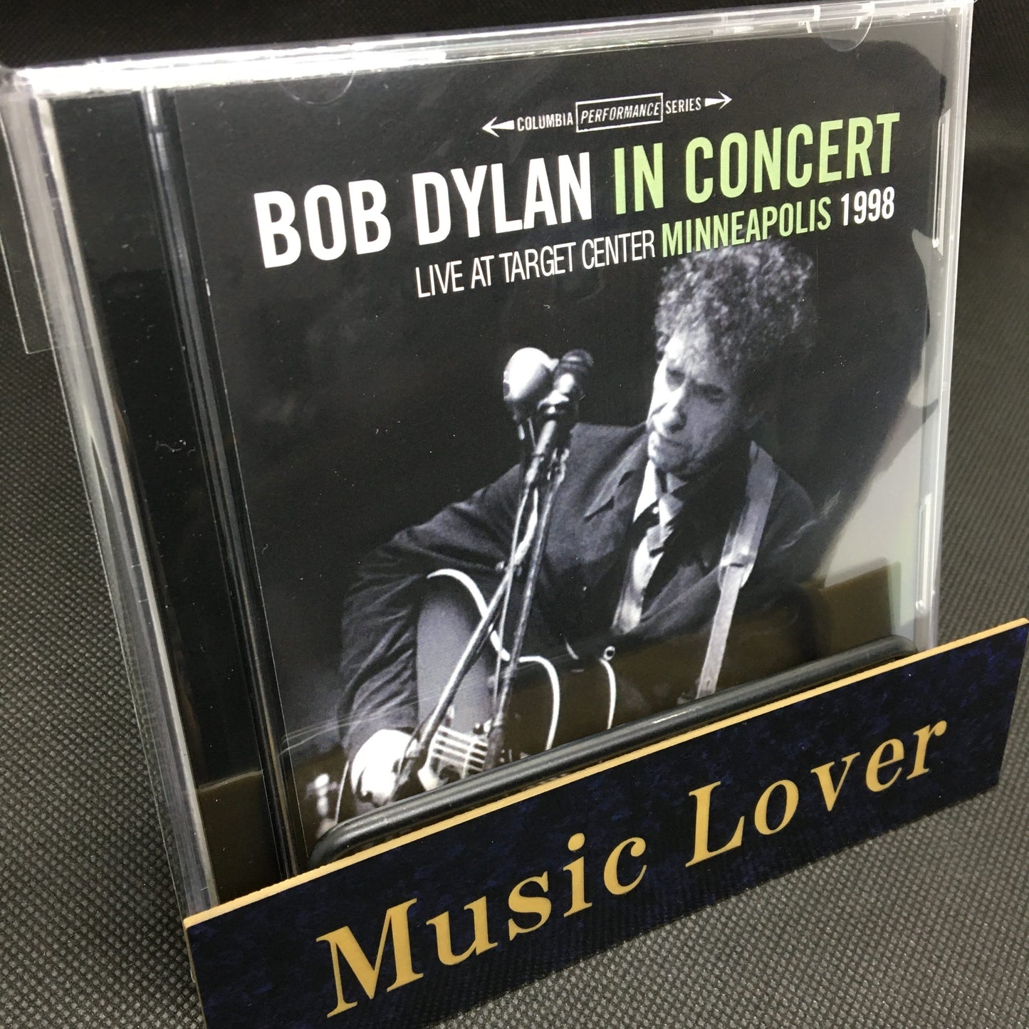 BOB DYLAN / LIVE AT TARGET CENTER, MINNEAPOLIS 1998 Soundboard (2CDR)