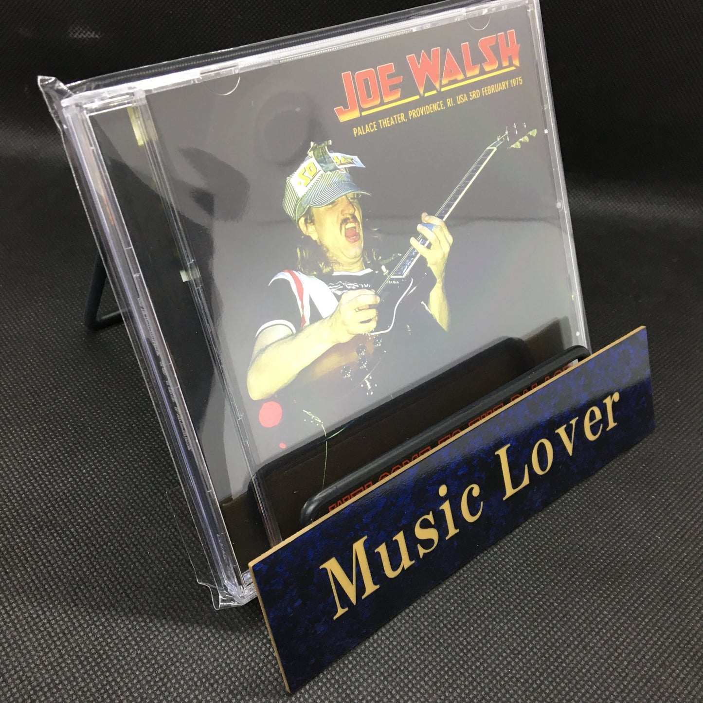 JOE WALSH / BIENVENIDOS AL PALACIO DE PROVIDENCE 1975 (1CDR)