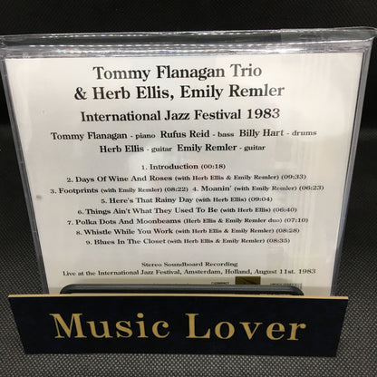 Tommy Flanagan Trio y Herb Ellis, Emily Remler / Festival Internacional de Jazz 1983 CAJA DE SONIDO ESTÉREO (1 CD)