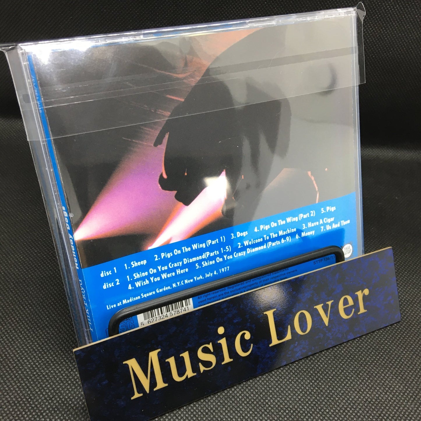 Pink Floyd Holiday Dogs 1977 Madison Square Garden 2CD