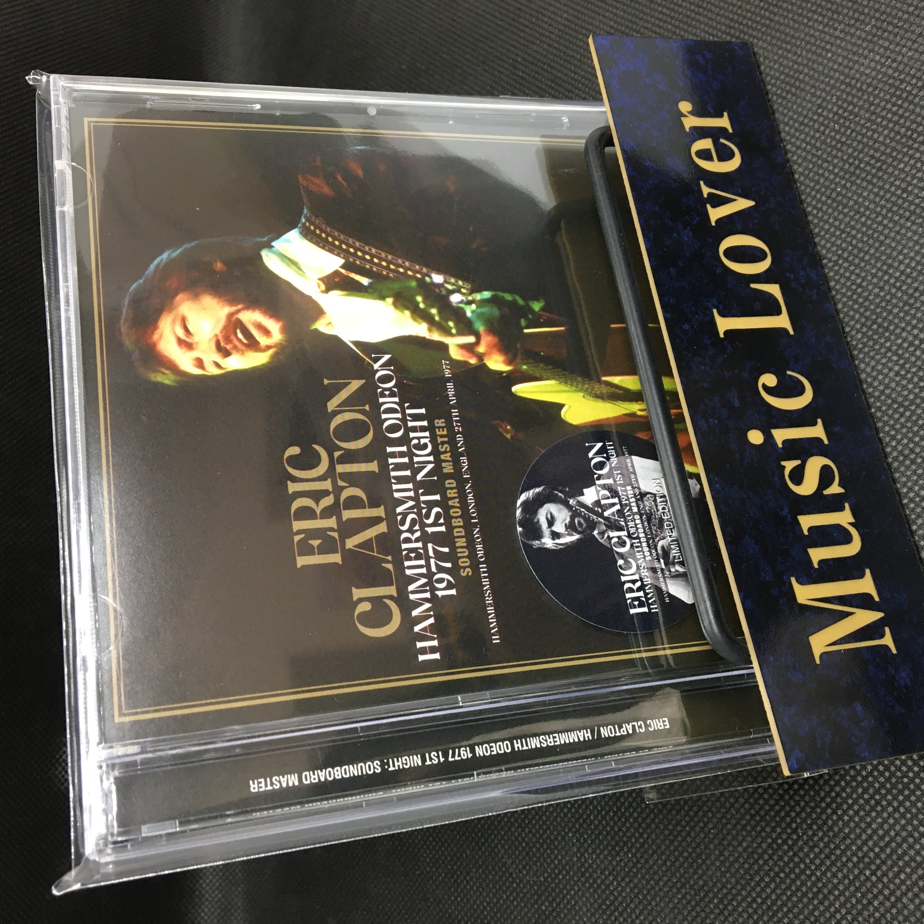 ERIC CLAPTON – WORLD MUSIC LOVER