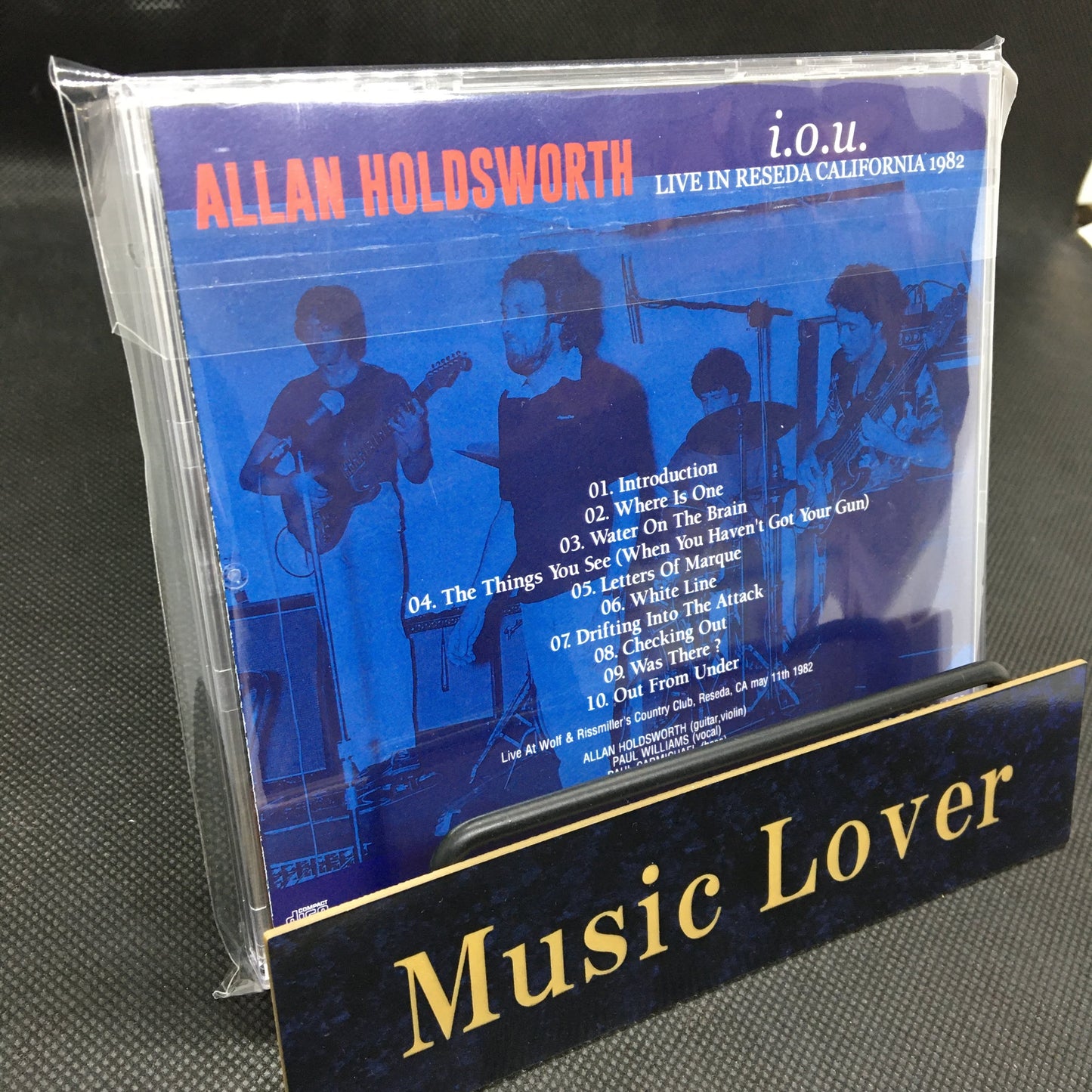 ALLAN HOLDSWORTH / I.O.U. LIVE IN RESEDA CALIFORNIA Soundboard (1CDR)