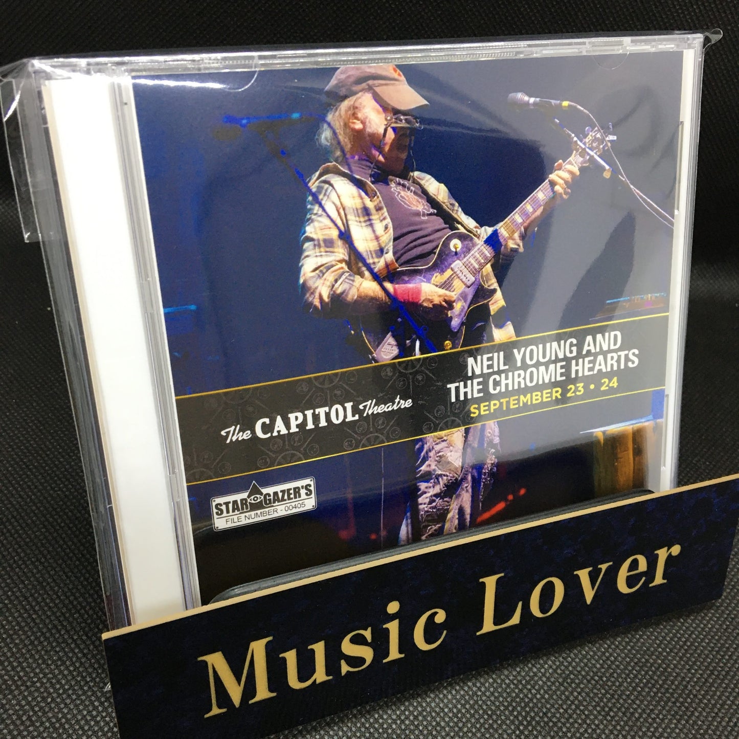 NEIL YOUNG Y THE CHROME HEARTS / EN DIRECTO EN EL TEATRO CAPITOL 2024 (2CDR)