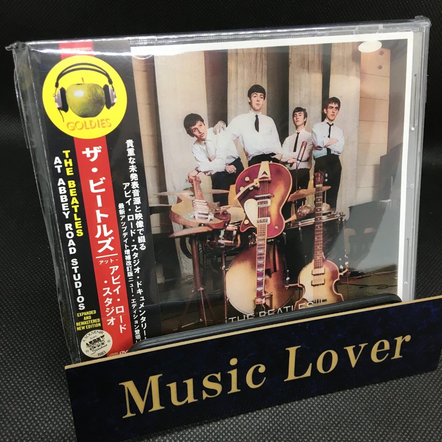 THE BEATLES / AT ABBEY ROAD STUDIOS EXPANDED AND REMASTERED NEW EDITION (1CD+1DVD)