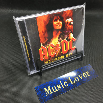 AC/DC / OLD WALDORF 1977 STEREO SOUNDBOARD RECORDING (1CDR)