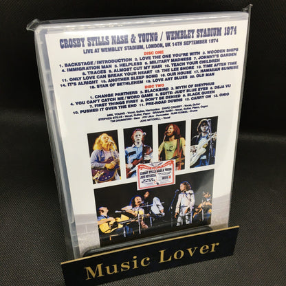CROSBY STABILISCE NASH &amp; YOUNG / WEMBLEY STADIUM 1974 SCATTO PROFESSIONISTICO COMPLETO (2DVDR)