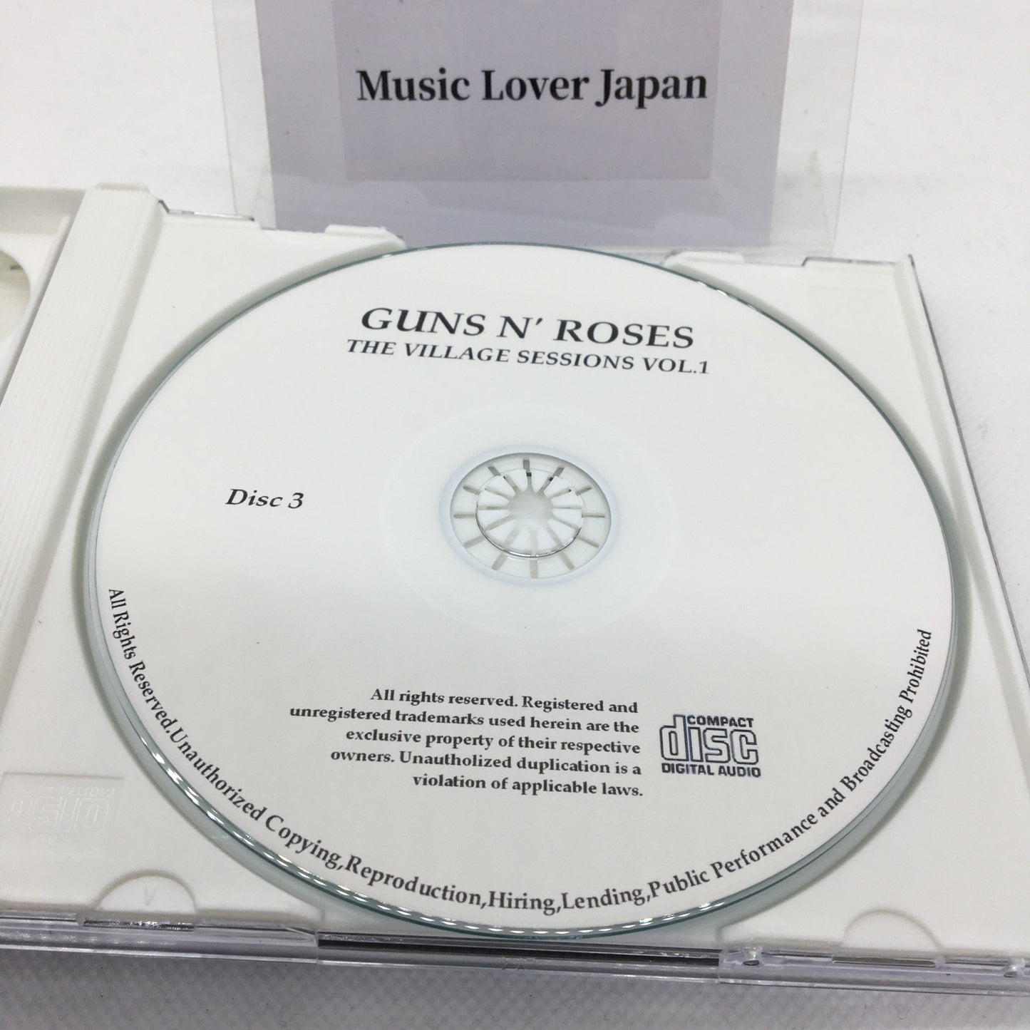 Guns N' Roses / The Village Sessions Vol. 1: Demos y mezclas preliminares de Chinese Democracy (3 CD) [No es disco plateado]