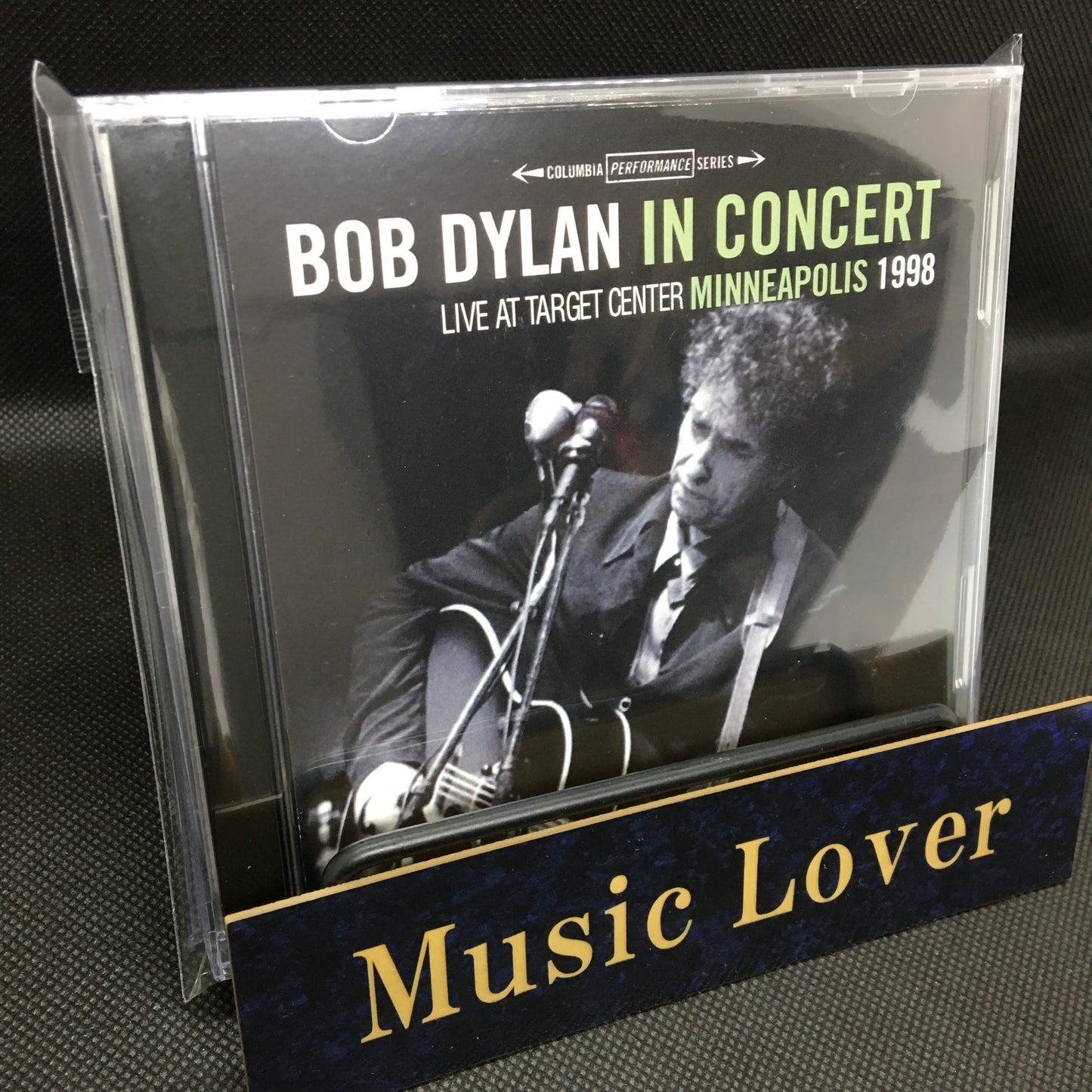 BOB DYLAN / LIVE AT TARGET CENTER, MINNEAPOLIS 1998 Soundboard (2CDR)
