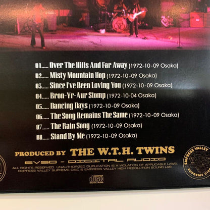 LED ZEPPELIN / OSAKA DAZE (Libro de fotos 146 páginas + 1 CD)