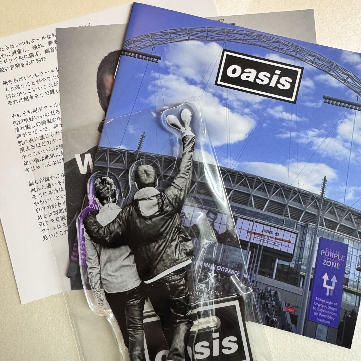 OASIS / WEMBLEY NIGHTS FOREVER with Acrylic Stand (4CD+BONUS BOX)