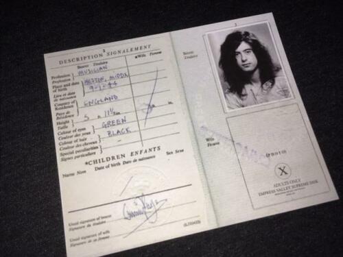 Led Zeppelin Heavy Blues Limited Edition 2CD 7 inch Size Paper Sleeve Last One!